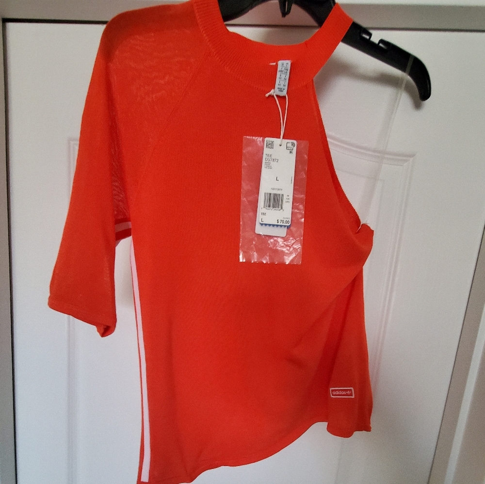 Adidas top